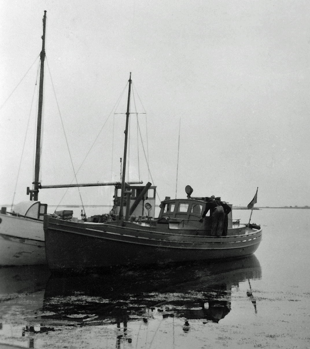 Kustposteringens bÃ¥t i Torhamns hamn. Bilden Ã¤gs av Anita Larsson, Torhamn.


